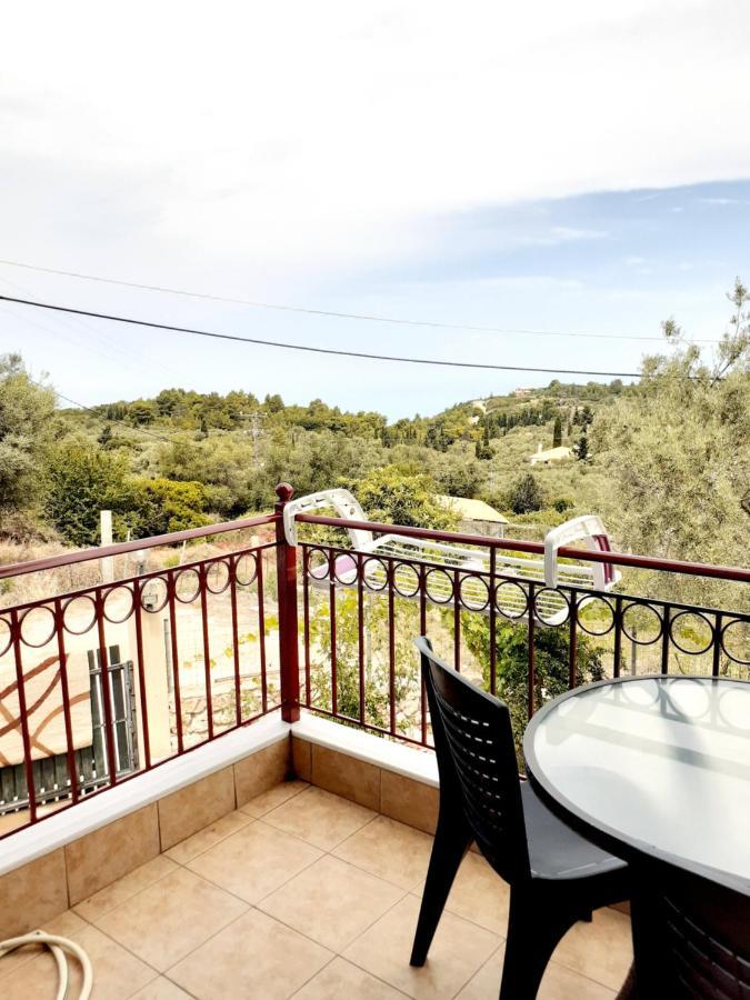 מלון Tsoukaládhes Monika Lefkada מראה חיצוני תמונה
