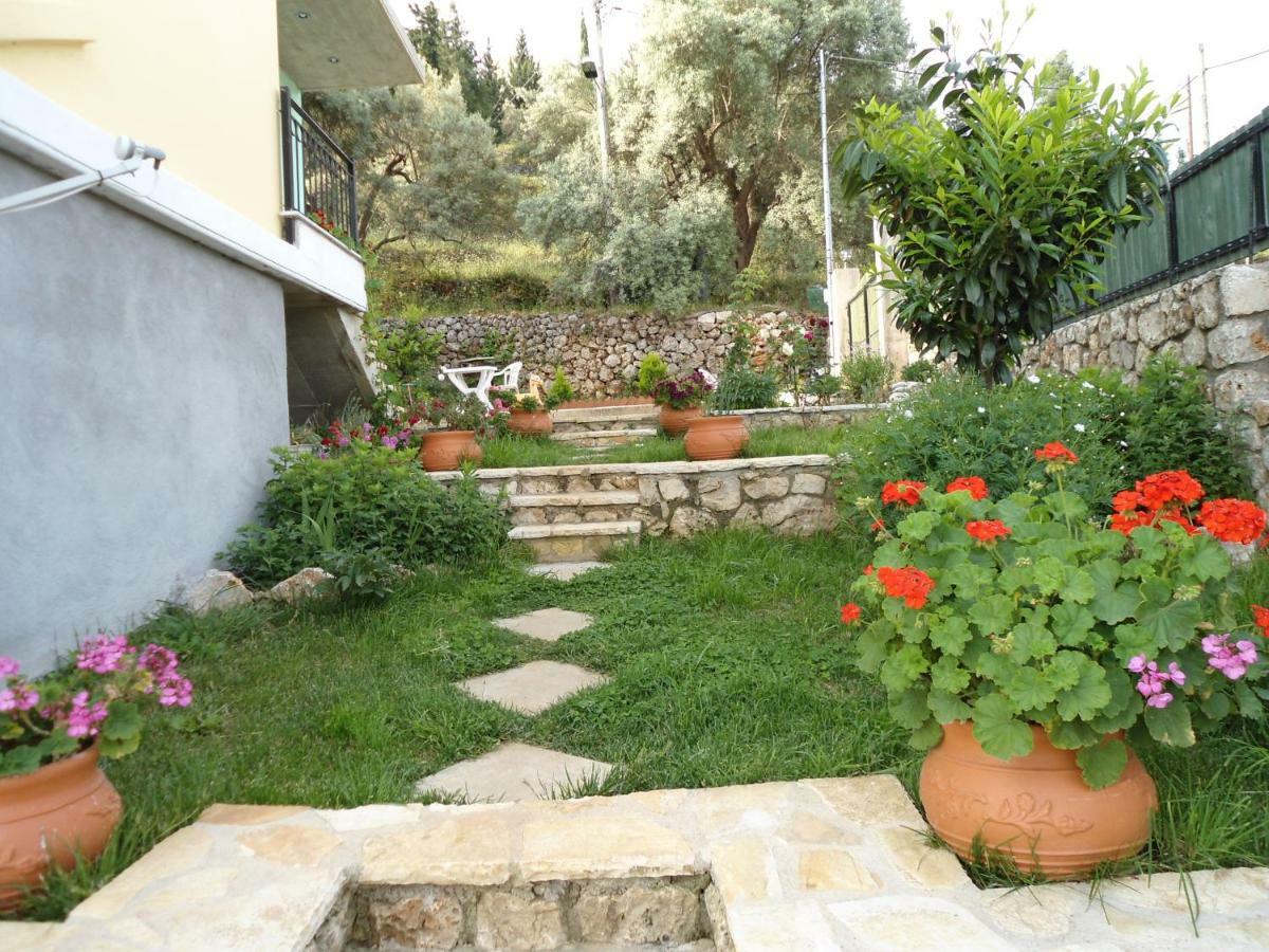 מלון Tsoukaládhes Monika Lefkada מראה חיצוני תמונה