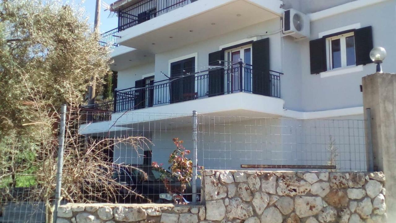 מלון Tsoukaládhes Monika Lefkada מראה חיצוני תמונה