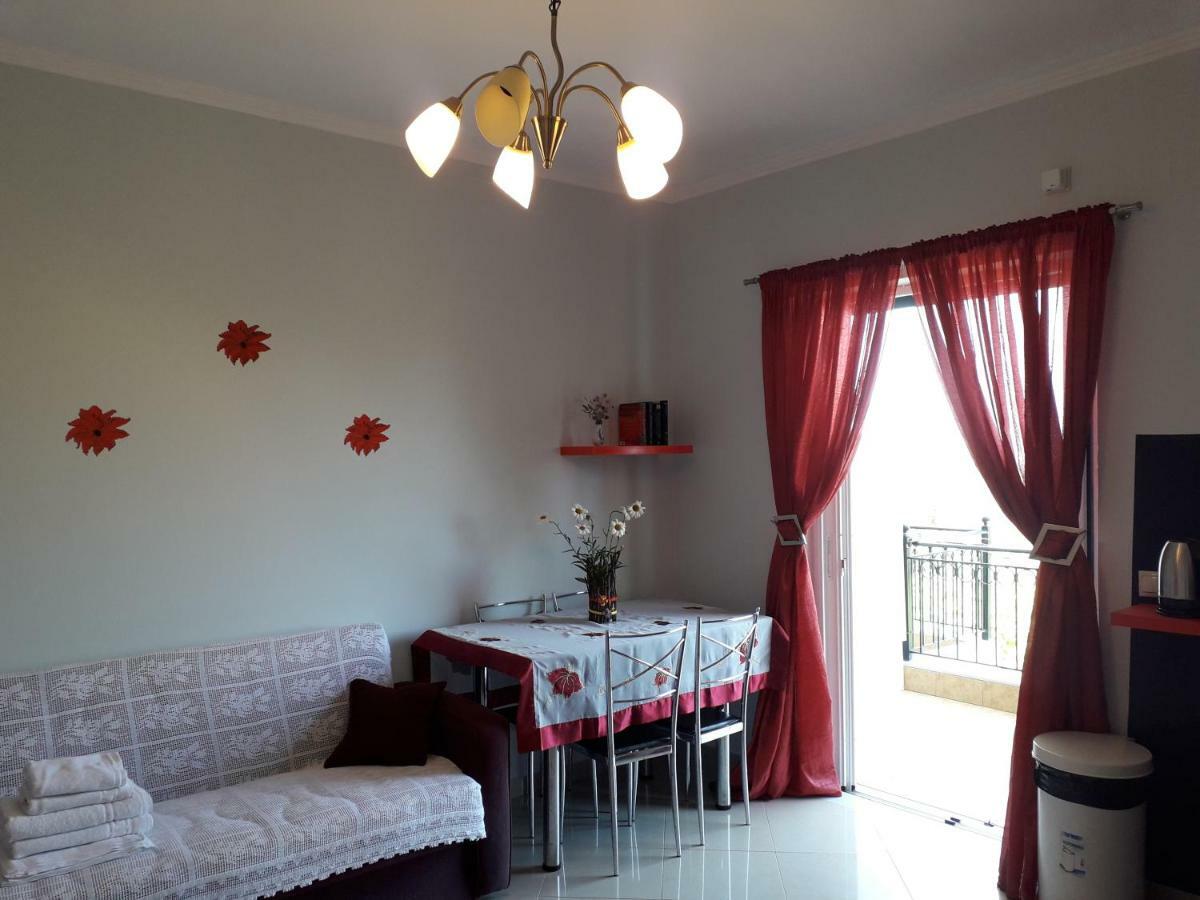 מלון Tsoukaládhes Monika Lefkada מראה חיצוני תמונה